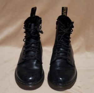 DR. MARTIN BOOTS